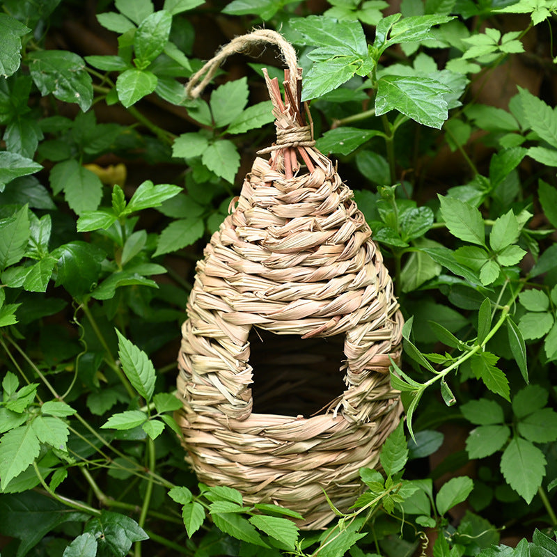 Hand-knitted Bird's Nest